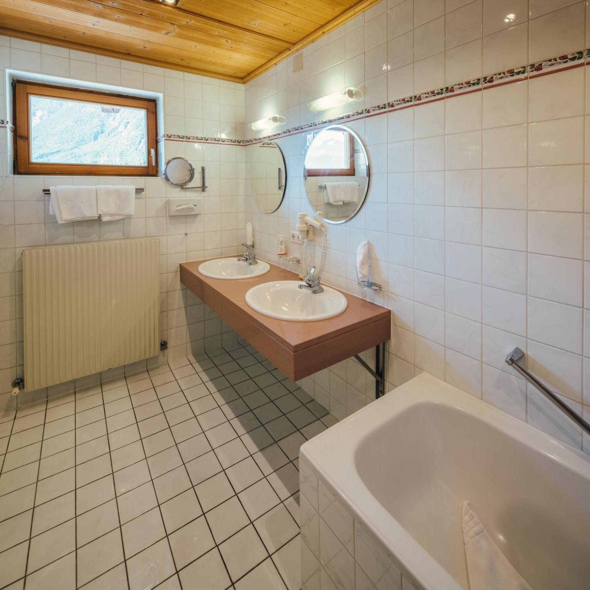 Huber Hotel Tramserhof Landeck Exteriér fotografie